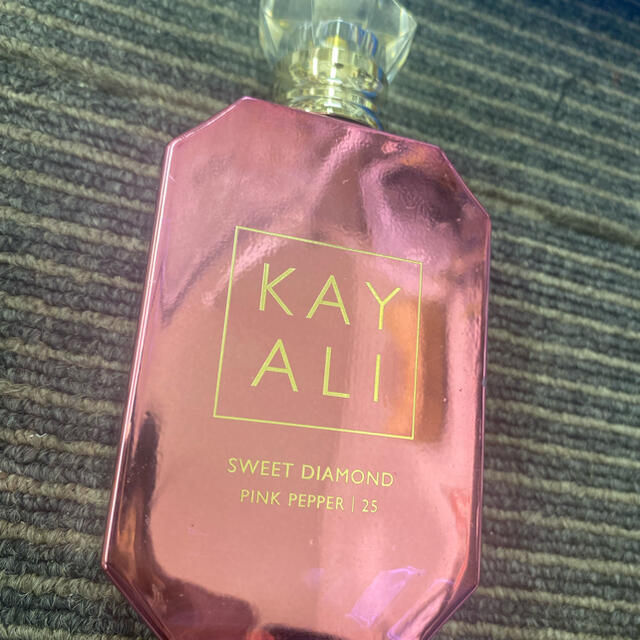 Kayali sweet diamond pink pepper