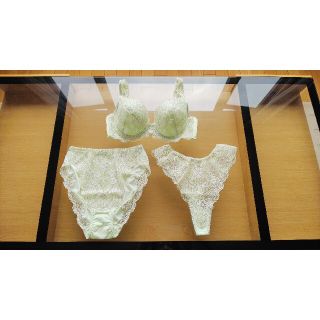 クロエ(Chloe)の☆Chloe LINGERIE クロエ ランジェリー 素敵な3点セット☆(ブラ)