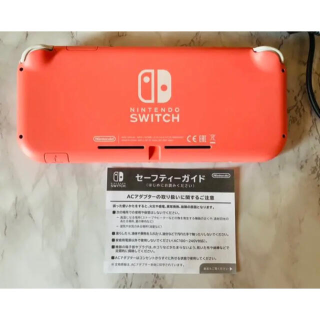 Nintendo Switch(ニンテンドースイッチ)の ニンテンドー　スイッチ　ライト　本体　コーラル　ピンク　未使用　新品 エンタメ/ホビーのゲームソフト/ゲーム機本体(携帯用ゲーム機本体)の商品写真