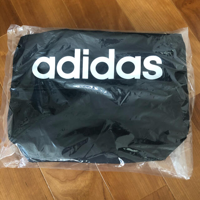 adidas(アディダス)の新品未使用☆アディダス シューズバッグ シューズケース adidas キッズ/ベビー/マタニティのこども用バッグ(シューズバッグ)の商品写真