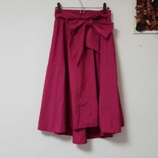 タグ付新品 tocco closetミモレ丈スカート(ひざ丈スカート)