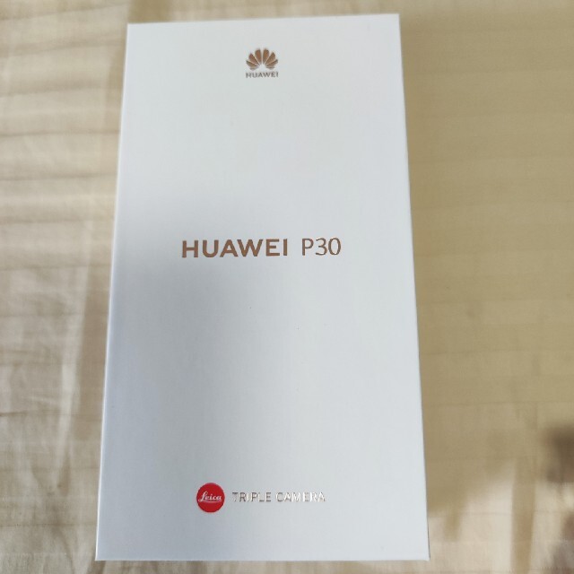 HUAWEI(ファーウェイ)のHUAWEI P30  フィルム・ワイヤレス充電対応ケースセット スマホ/家電/カメラのスマートフォン/携帯電話(スマートフォン本体)の商品写真