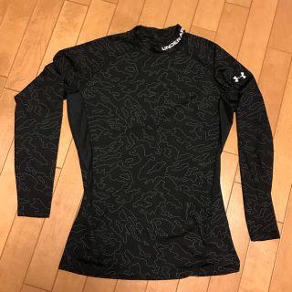 アンダーアーマー(UNDER ARMOUR)の新品　アンダーアーマー ヒートギア ロングスリーブ M コンプレッション　メンズ(ウエア)