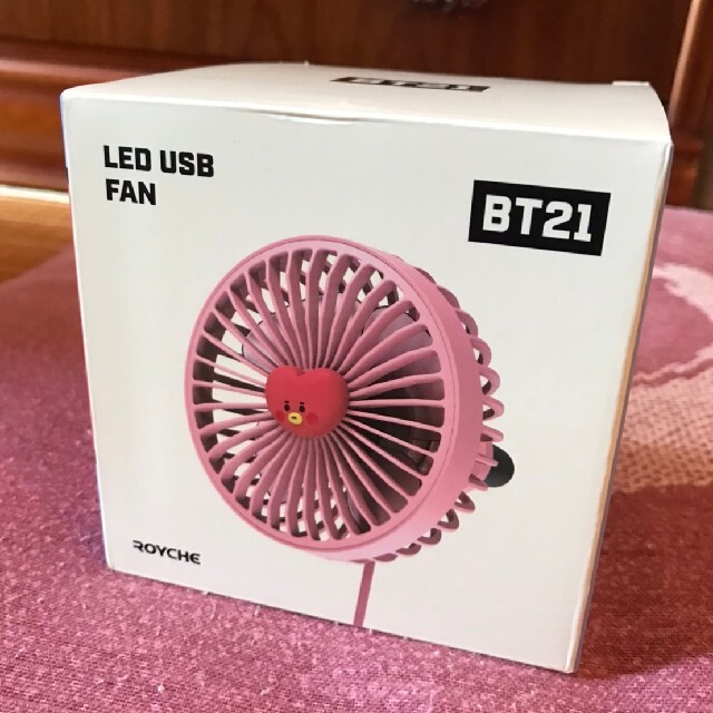 防弾少年団(BTS)(ボウダンショウネンダン)のBT21 ベイビーLED USB FAN ファン　車用　パソコン用扇風機 スマホ/家電/カメラの冷暖房/空調(扇風機)の商品写真