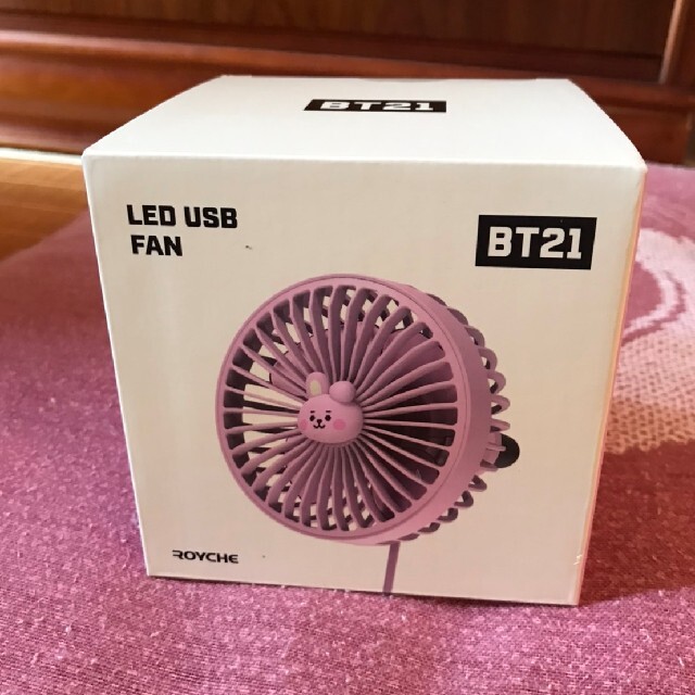 防弾少年団(BTS)(ボウダンショウネンダン)のBT21 ベイビーLED USB FAN ファン　車用　パソコン用扇風機 スマホ/家電/カメラの冷暖房/空調(扇風機)の商品写真