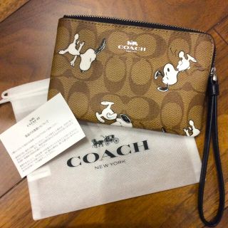 コーチ COACH COACH X PEANUTS コーナージップリストレット