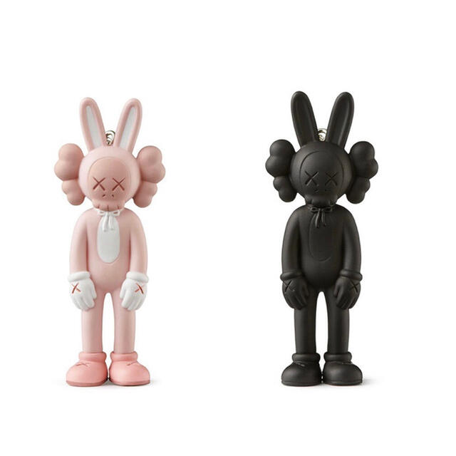 MEDICOM TOY(メディコムトイ)のKAWS TOKYO FIRST ACCOMPLICEキーホルダー2種 エンタメ/ホビーのアニメグッズ(キーホルダー)の商品写真