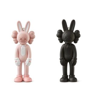 メディコムトイ(MEDICOM TOY)のKAWS TOKYO FIRST ACCOMPLICEキーホルダー2種(キーホルダー)