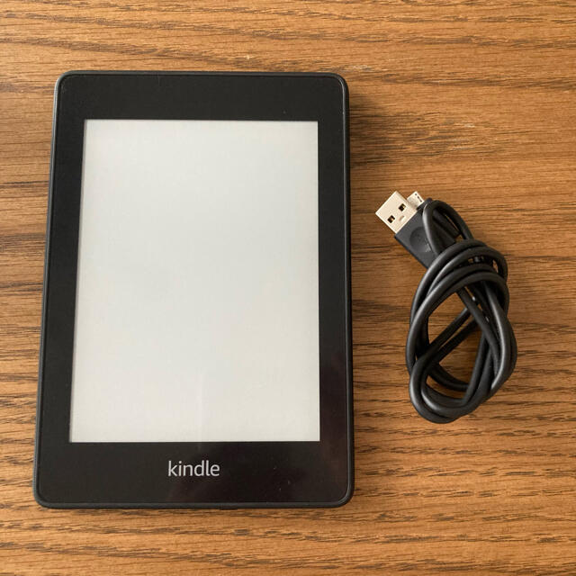 Kindle Paperwhite 8GB ブラック 広告つき 第10世代 スマホ/家電/カメラのPC/タブレット(電子ブックリーダー)の商品写真