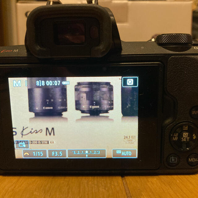 Canon EOS KISS M 標準ズームレンズ付き BK Canon EOS KISS M 標準ズームレンズ付き BK