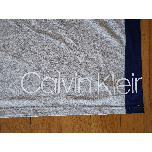 Calvin Klein(カルバンクライン)のカルバンクライン　新品　メンズ　Tシャツ(ブルー/ライトグレーS) メンズのトップス(Tシャツ/カットソー(半袖/袖なし))の商品写真