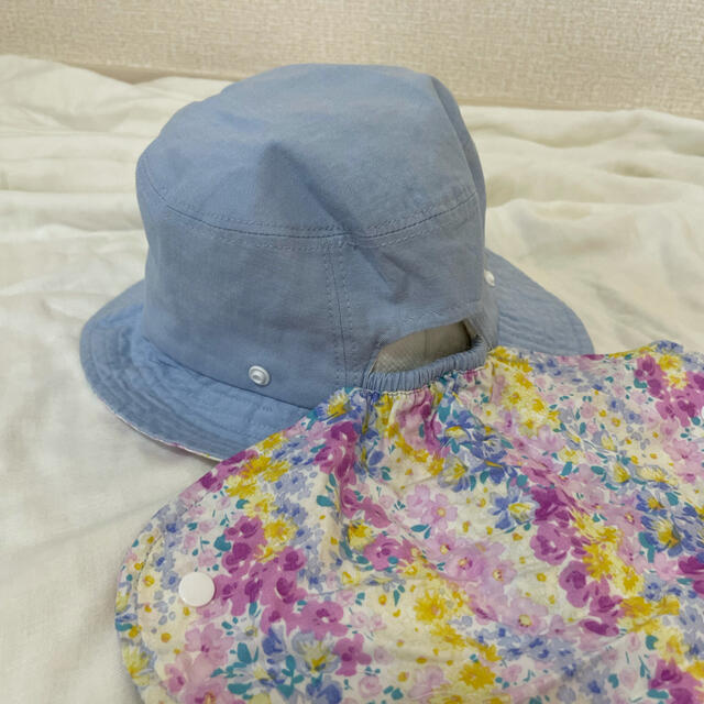 Branshes(ブランシェス)の【専用】ブランシェス　帽子　50センチ　日除けハット　花柄　青　UV キッズ/ベビー/マタニティのこども用ファッション小物(帽子)の商品写真