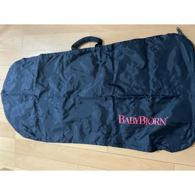 BABYBJORN(ベビービョルン)のベビービョルン　バウンサーメッシュ　おもちゃ・専用袋付 キッズ/ベビー/マタニティのキッズ/ベビー/マタニティ その他(その他)の商品写真