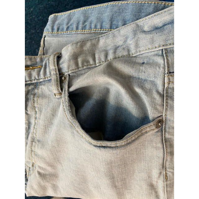 GU(ジーユー)のGU  30インチ スキニージーンズ メンズのパンツ(デニム/ジーンズ)の商品写真