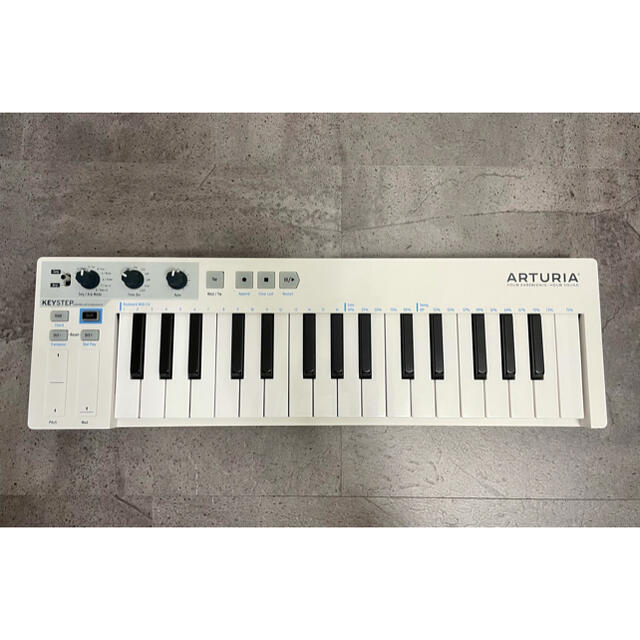 ARTURIA KEYSTEP MIDIキーボード 楽器のDTM/DAW(MIDIコントローラー)の商品写真