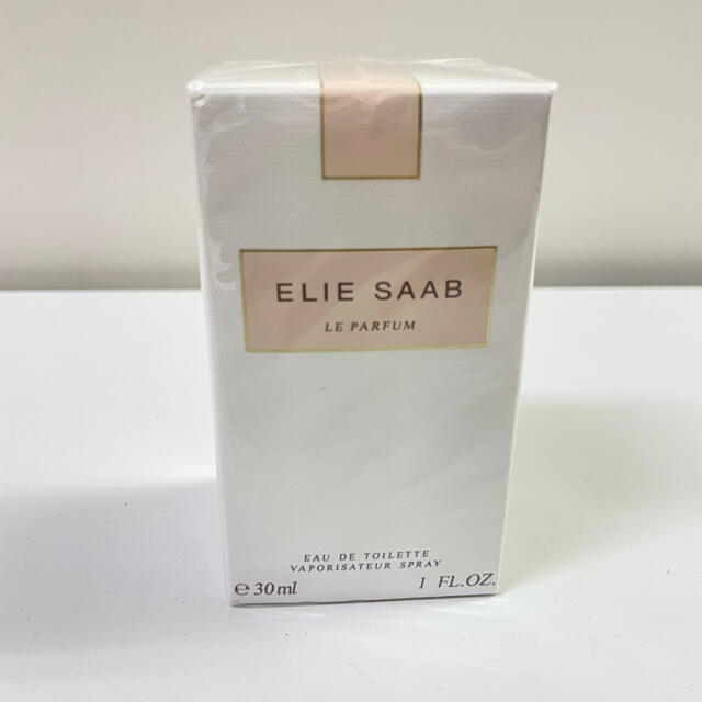 ELIE SAAB(エリーサーブ)の未開封⭐️ELIE SAAB  LE PARFUM  30ml コスメ/美容の香水(香水(女性用))の商品写真