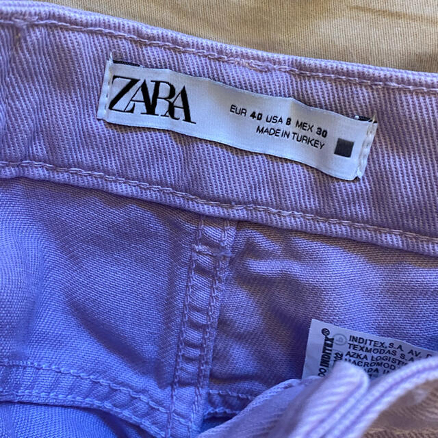 ZARA(ザラ)のZARA 紫ジーンズ レディースのパンツ(デニム/ジーンズ)の商品写真