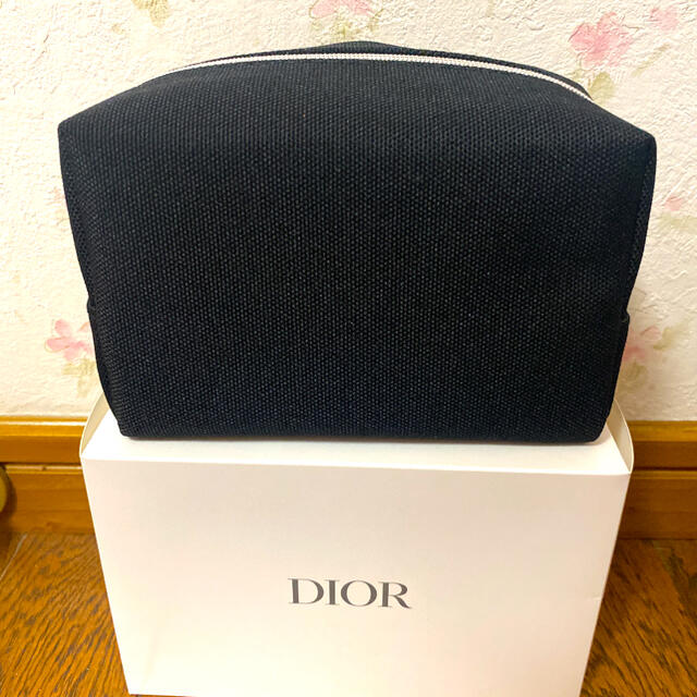 Christian Dior(クリスチャンディオール)の新品★ディオール ポーチ ブラック シルバージッパー レディースのファッション小物(ポーチ)の商品写真