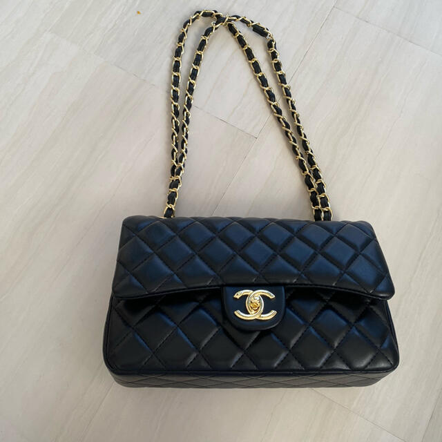 サロン専売】 期間限定値下げ中 シャネル ショルダーバッグ CHANELの