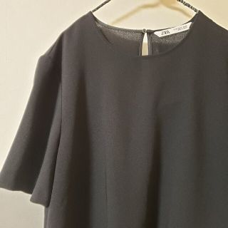 ザラ(ZARA)のかなりお値打ちです！ZARAすそプリーツのブラウス(シャツ/ブラウス(半袖/袖なし))