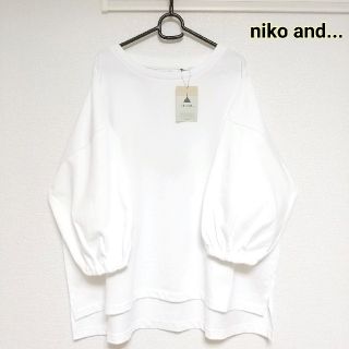 ニコアンド(niko and...)のniko and... ★新品タグ付★ ボリュームパフ袖プルオーバー(Tシャツ(半袖/袖なし))