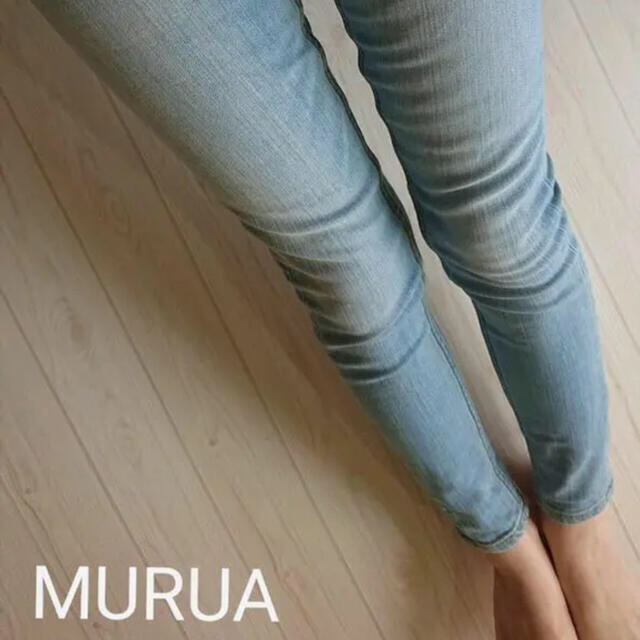 MURUA(ムルーア)の美品♡ムルーア　スキニーデニム　ライトブルー　ホワイト　ローライズ　ストレッチ レディースのパンツ(デニム/ジーンズ)の商品写真