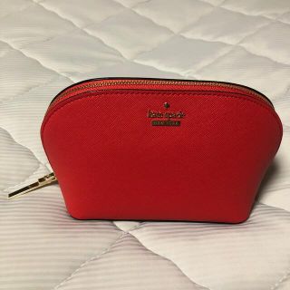 ケイトスペードニューヨーク(kate spade new york)のケイトスペード　ポーチ　赤　レッド(ポーチ)