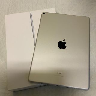 アップル(Apple)のiPad Air 3 （箱、急速充電ケーブル、20W対応アダプター、フィルム付）(タブレット)