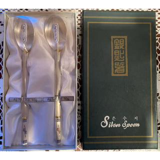 値下げ！韓国製シルバースプーンカップルセット　銀のスプーンとお箸セット2客　新品(カトラリー/箸)
