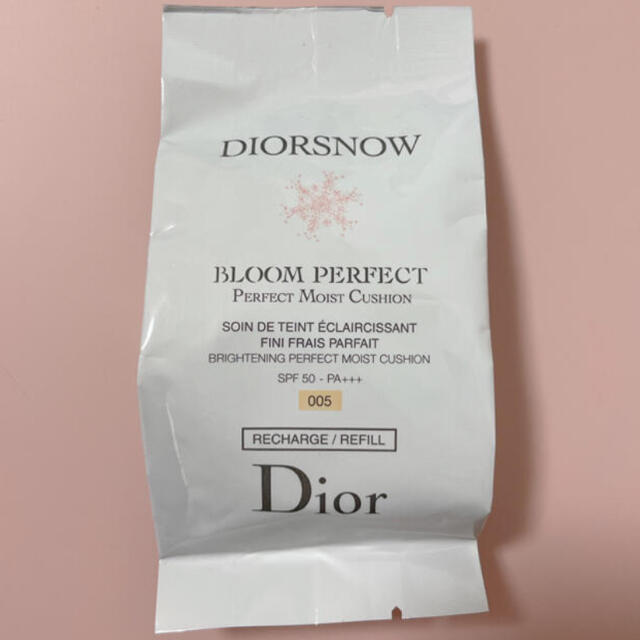 Christian Dior(クリスチャンディオール)のディオール スノー ブルーム パーフェクト クッション コスメ/美容のベースメイク/化粧品(ファンデーション)の商品写真