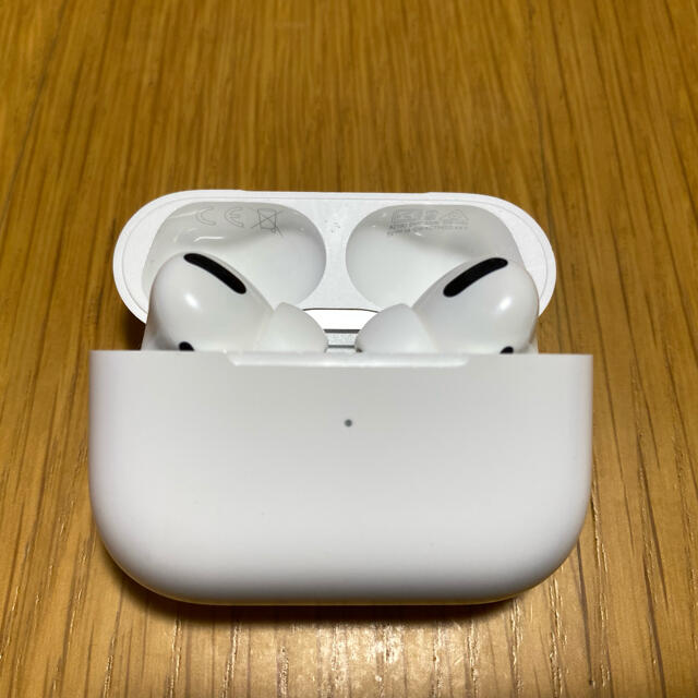 品質一番の Apple - 【AppleCare+付き】AirPods Pro おまけのケース付き ヘッドフォン/イヤフォン