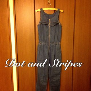 ドットアンドストライプスチャイルドウーマン(Dot&Stripes CHILDWOMAN)のフリル付きジャンプスーツ♡(オールインワン)