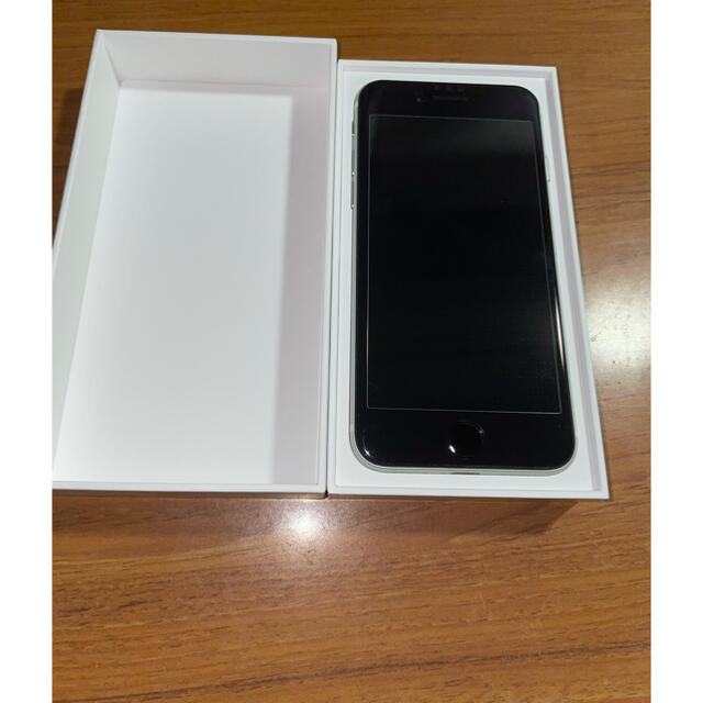 最新情報 iPhone - 新品同様iPhone SE2 第2世代 ホワイト64 GB SIM ...