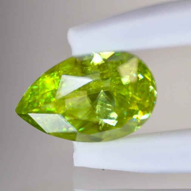 グリーンスフェーン0.69ct | legaleagle.co.nz