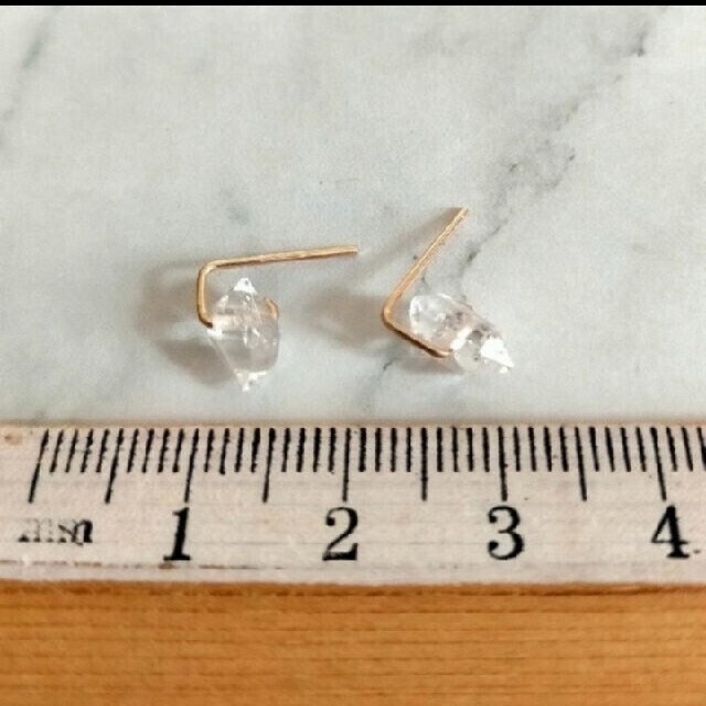 ２×14Kgf ハーキマーダイヤモンド ひと粒ピアス ハンドメイドのアクセサリー(ピアス)の商品写真