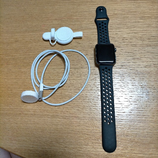 Apple Watch(アップルウォッチ)のApple WATCH series3 NIKE 42mm aluminum メンズの時計(腕時計(デジタル))の商品写真