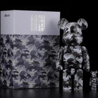 メディコムトイ(MEDICOM TOY)のBE@RBRICK 石川真澄「猫しぐさ 名採模様」 100% ＆ 400%(その他)