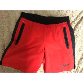 ナイキ(NIKE)のナイキ ストライクウーブンショートパンツ ランニングパンツ ドライフィット M(トレーニング用品)