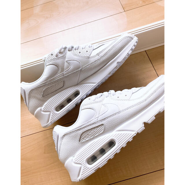 NIKE(ナイキ)のNIKE　AiRMAX90 メンズの靴/シューズ(スニーカー)の商品写真