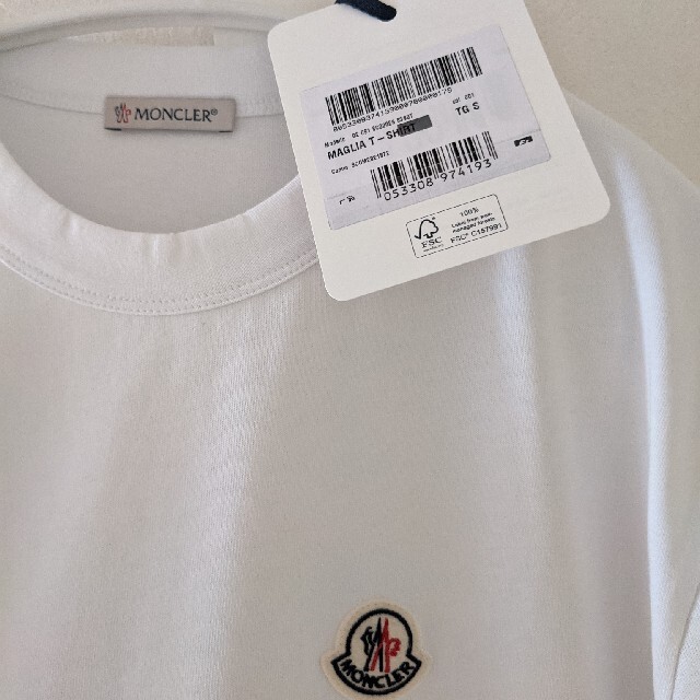 MONCLER(モンクレール)の【新品正規品】 Moncler Lサイズ　ロゴTシャツ メンズのトップス(Tシャツ/カットソー(半袖/袖なし))の商品写真