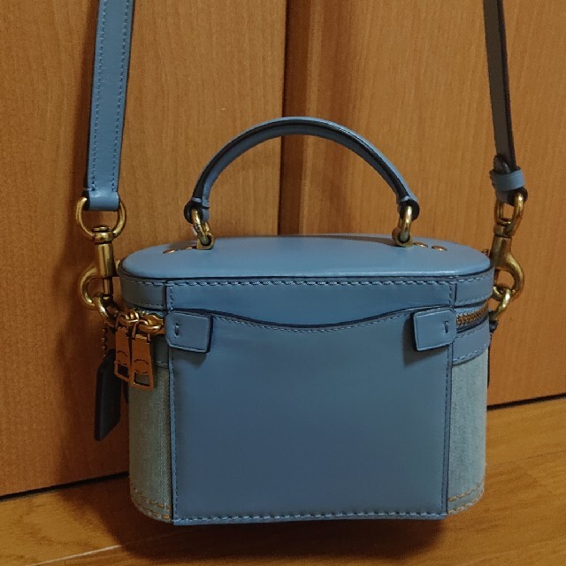 COACH(コーチ)の未使用！ COACHティーローズ レディースのバッグ(ショルダーバッグ)の商品写真