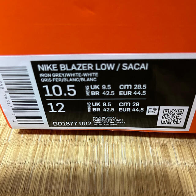 sacai(サカイ)のNIKE sacai BLAZER LOW 28.5 送込 新品 IRON メンズの靴/シューズ(スニーカー)の商品写真