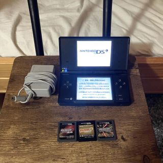 ニンテンドウ(任天堂)の任天堂DSI  ポケモンハートゴールド  プラチナ　パール　(携帯用ゲーム機本体)