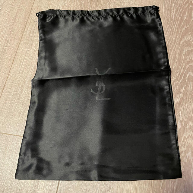 Saint Laurent(サンローラン)のsylサンローラン巾着袋　新品 レディースのファッション小物(ポーチ)の商品写真