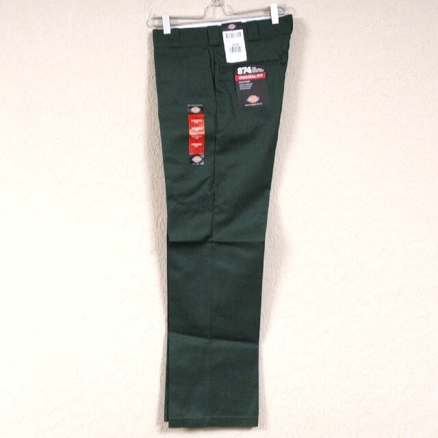 Dickies(ディッキーズ)の新品未使用 ディッキーズ ワークパンツ オリーブグリーン 874OG 33×32 メンズのパンツ(ワークパンツ/カーゴパンツ)の商品写真