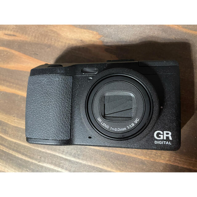 RICOH(リコー)のRICOH GR DIGITAL Ⅳ シャッター数400 スマホ/家電/カメラのカメラ(コンパクトデジタルカメラ)の商品写真