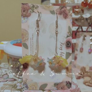 お花ピアス(ピアス)