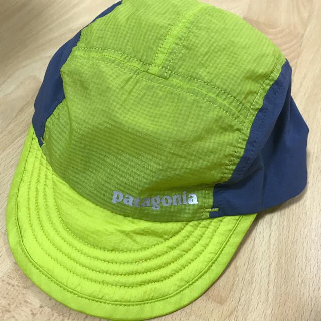 patagonia(パタゴニア)のパタゴニアのエアディニキャップ スポーツ/アウトドアのアウトドア(登山用品)の商品写真