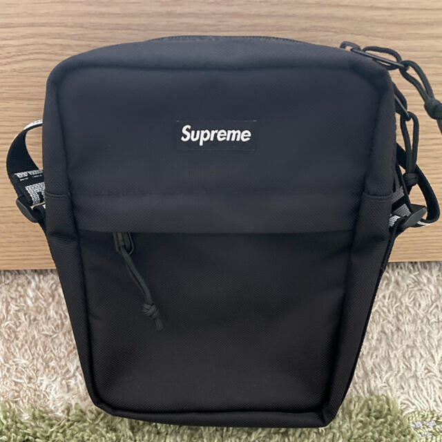 Supreme(シュプリーム)のsupreme 2018ss ショルダーバック メンズのバッグ(ショルダーバッグ)の商品写真