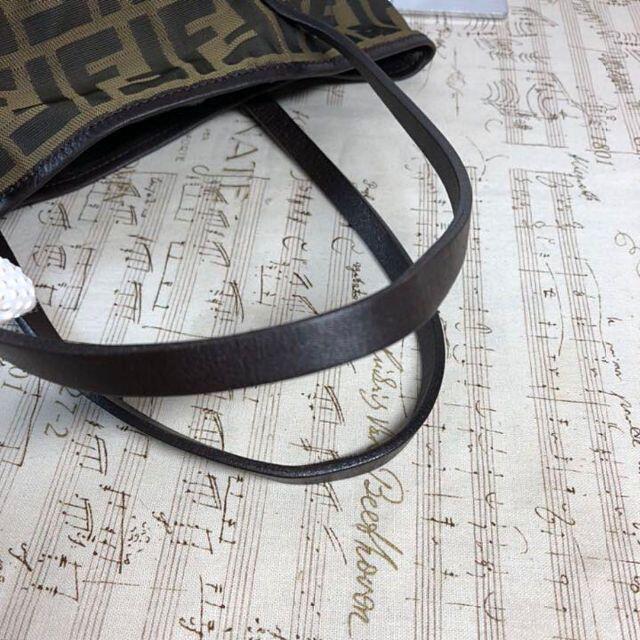 FENDI - 【FENDI】ポーチ　ズッカ柄　ミニバッグ　ジャガード　レザー